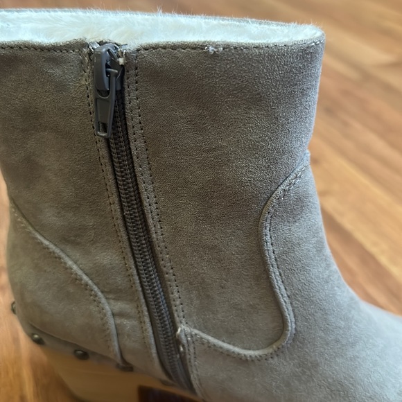 Light gray beautiful round toe fabric upper faux fur lining and faux fur sock - Picture 5 of 6